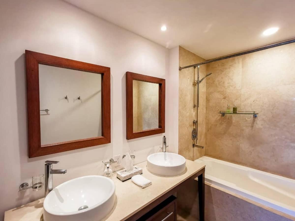 Icon Vallarta- Ph Rooftop With Jacuzzi! Apartment Puerto Vallarta