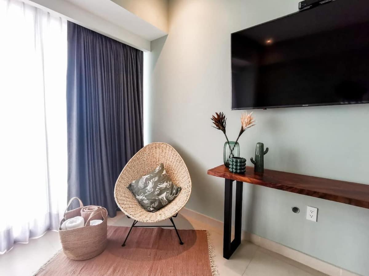 Apartment Icon Vallarta- Ph Rooftop With Jacuzzi! Puerto Vallarta