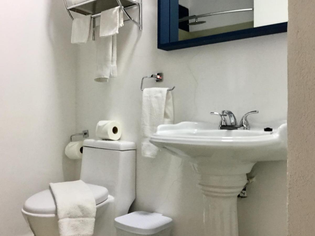 One Bedroom Near Rg6 Holiday home