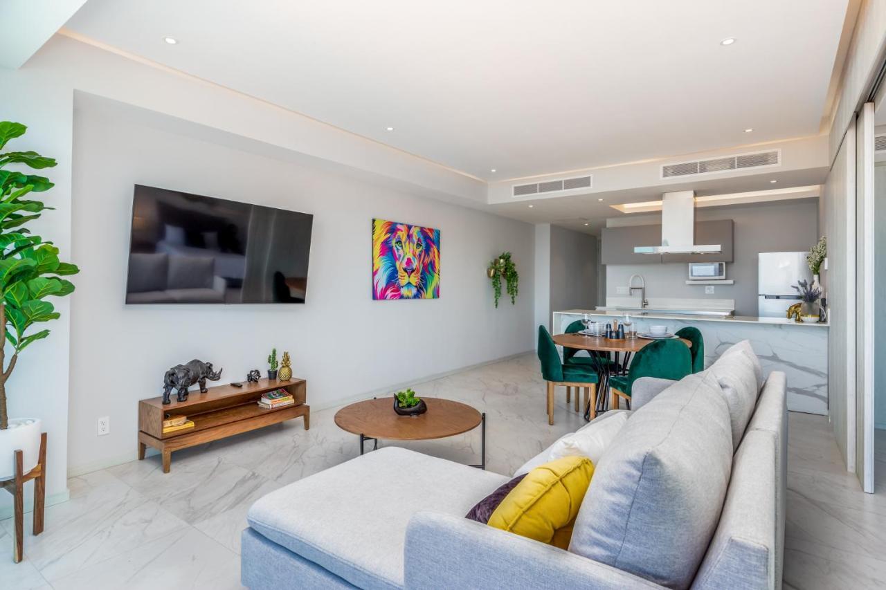 Marina Nautico 9 Luxury & Great Rooftop Pool View By Kivoya Apartment
