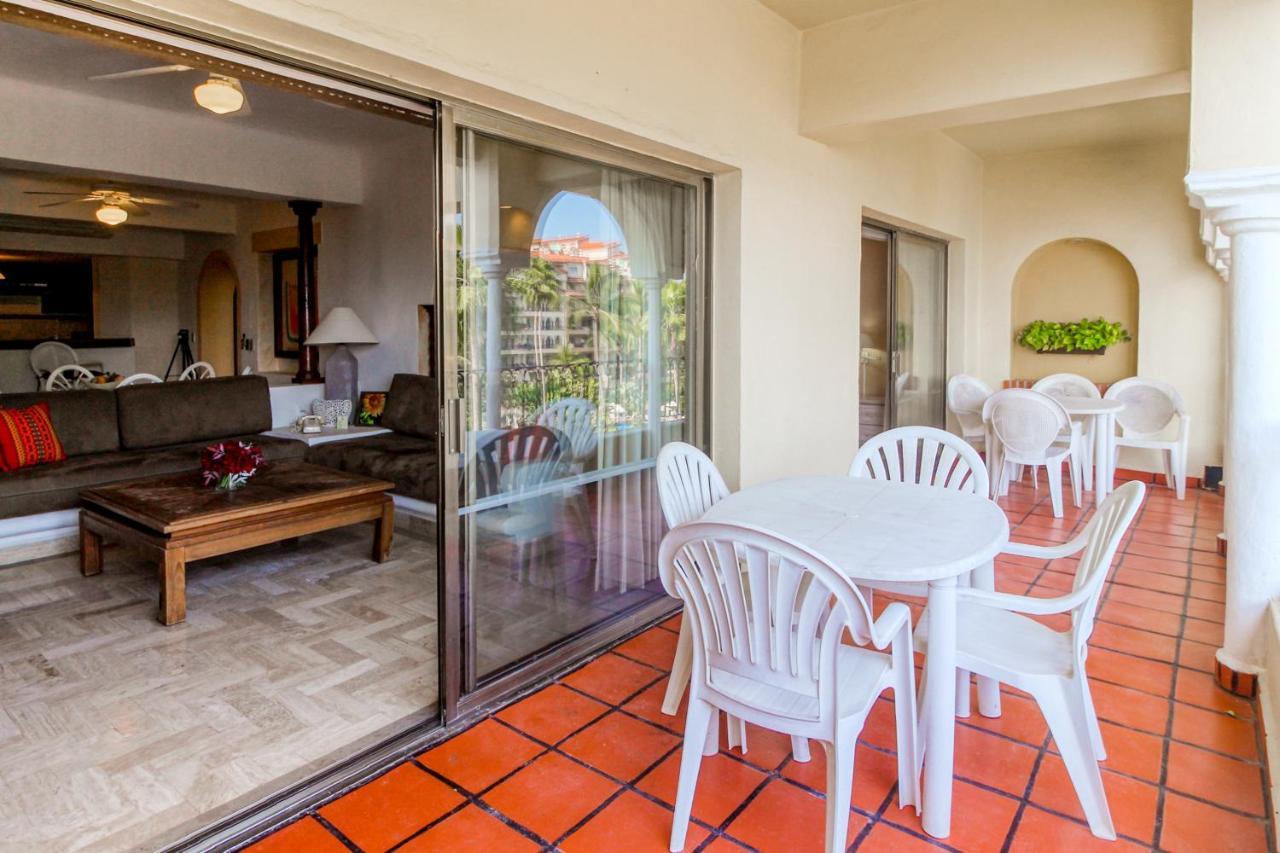 Velas Vallarta Apartamento *