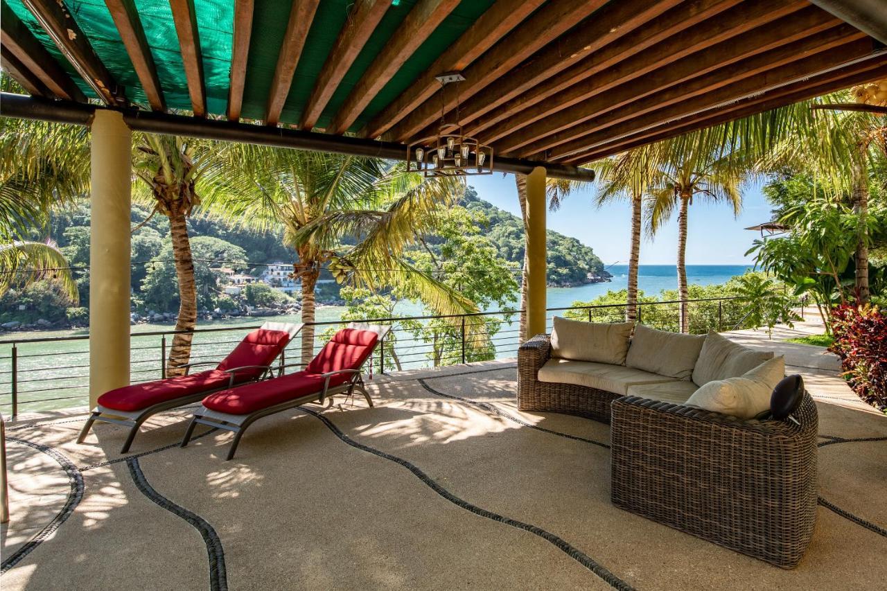 Hotel South Shore Luxury Suites, *