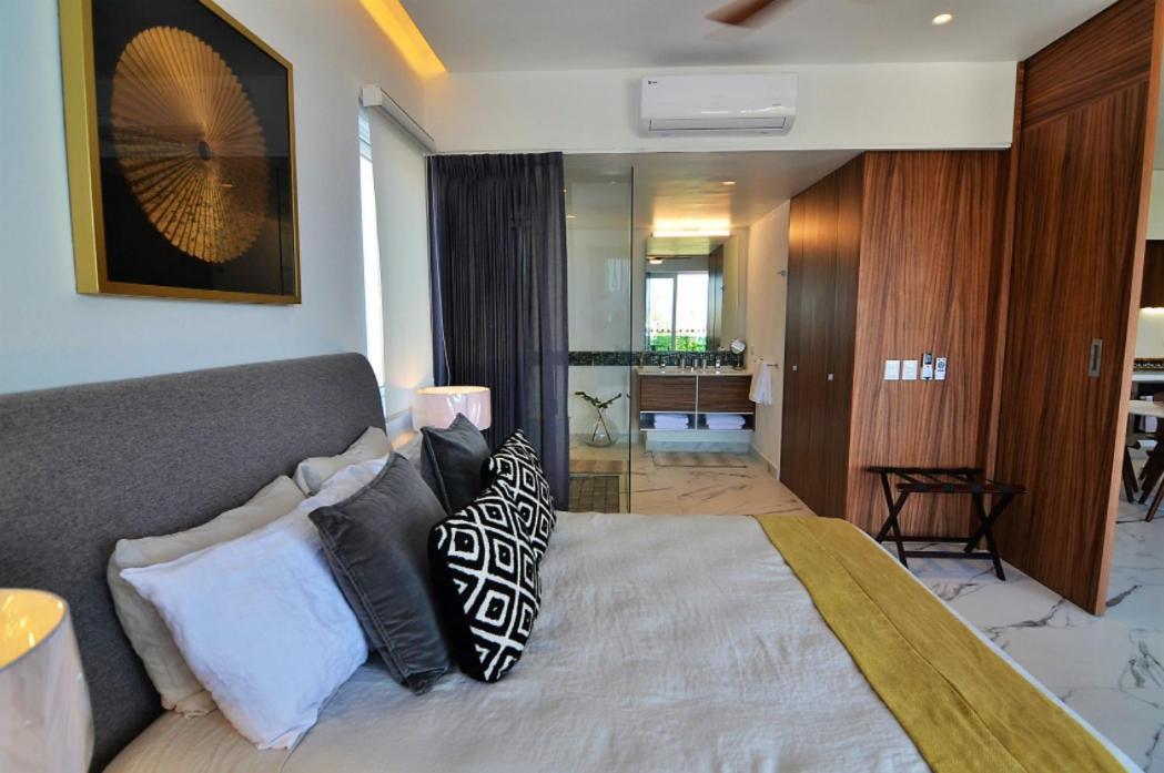Condominio En Zona Romantica, Avida Residences Departamento 609 Apartment *