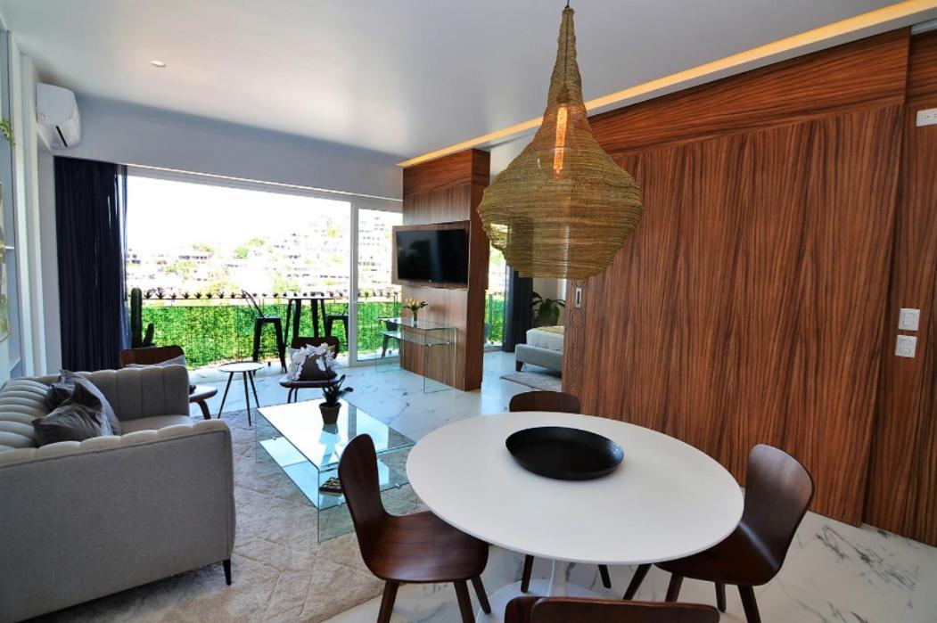 Condominio En Zona Romantica, Avida Residences Departamento 609 Apartment *