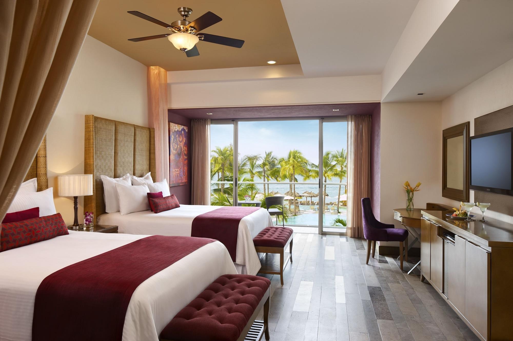 Secrets Vallarta Bay & - Adults Only Resort