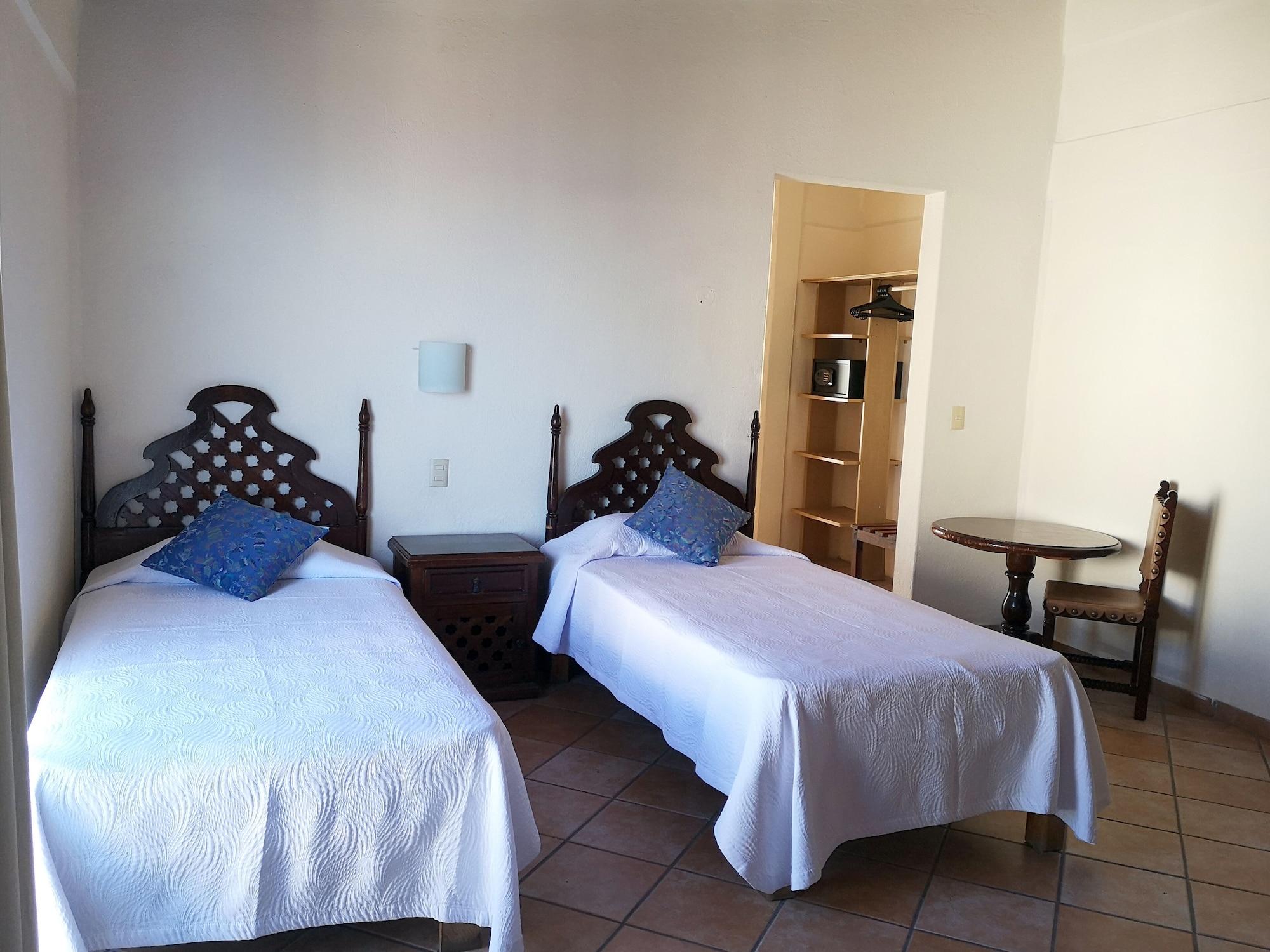 El Pescador Hotel