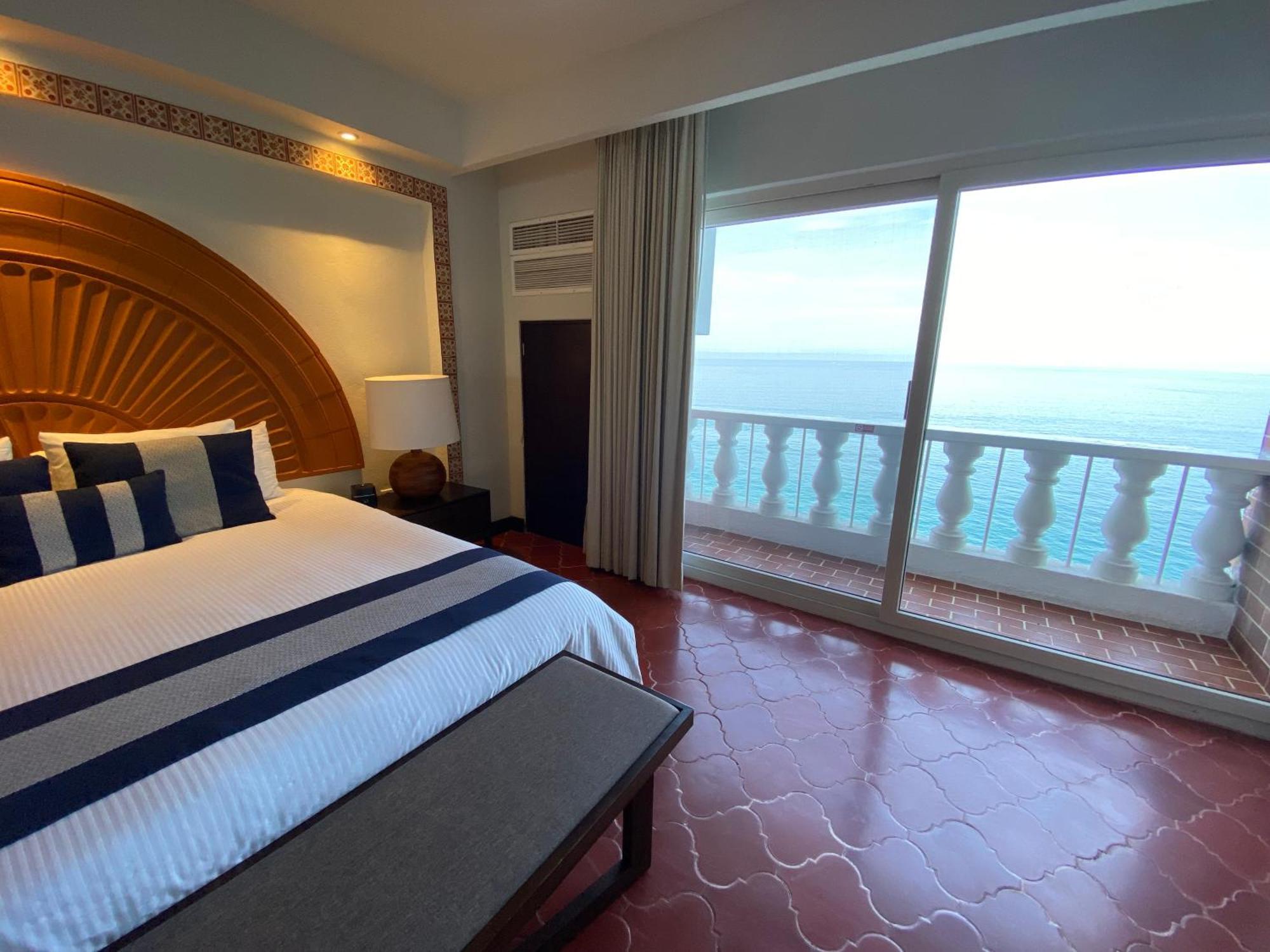 Costa Sur & Resort Puerto Vallarta