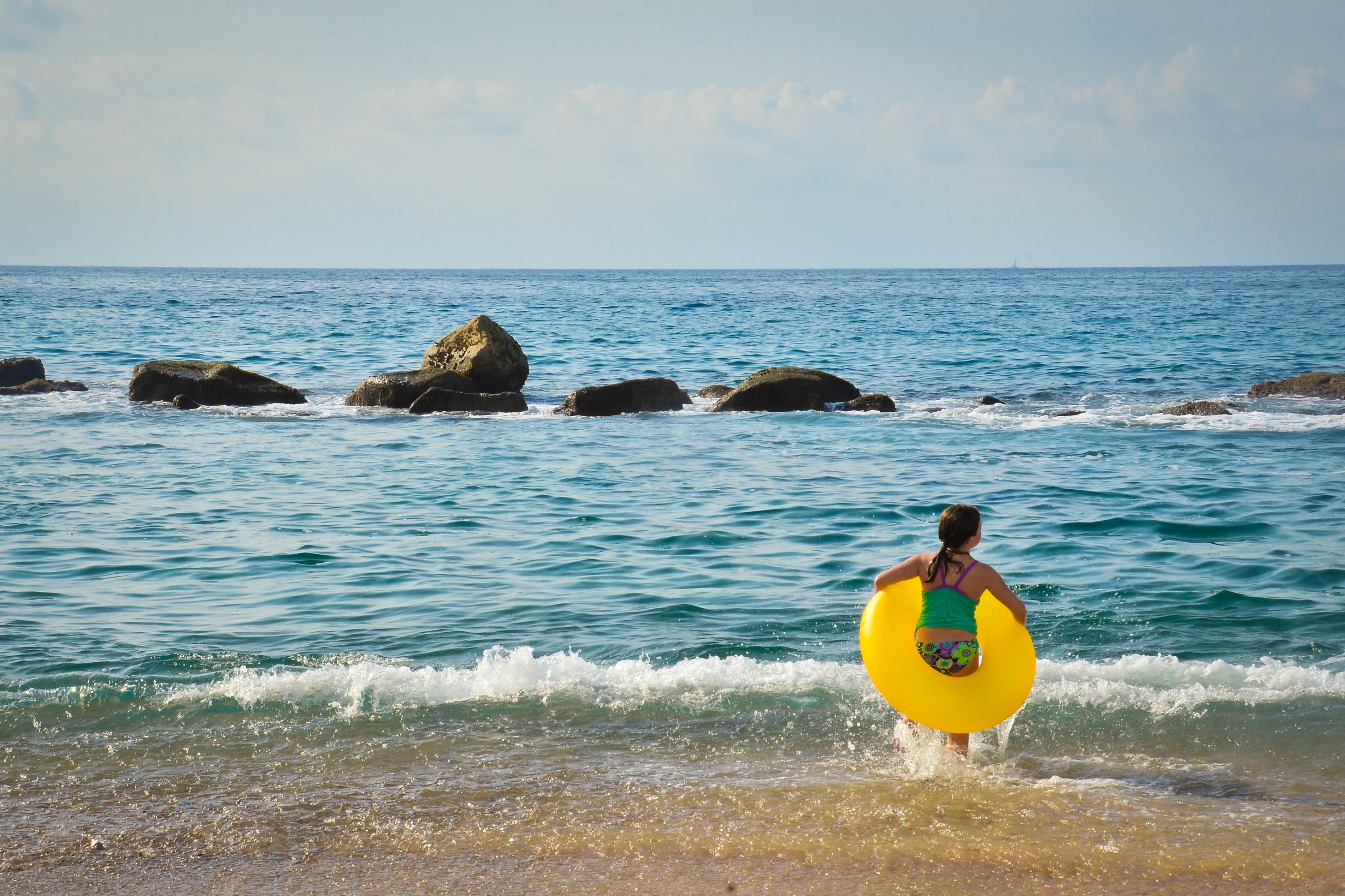 Costa Sur & Resort