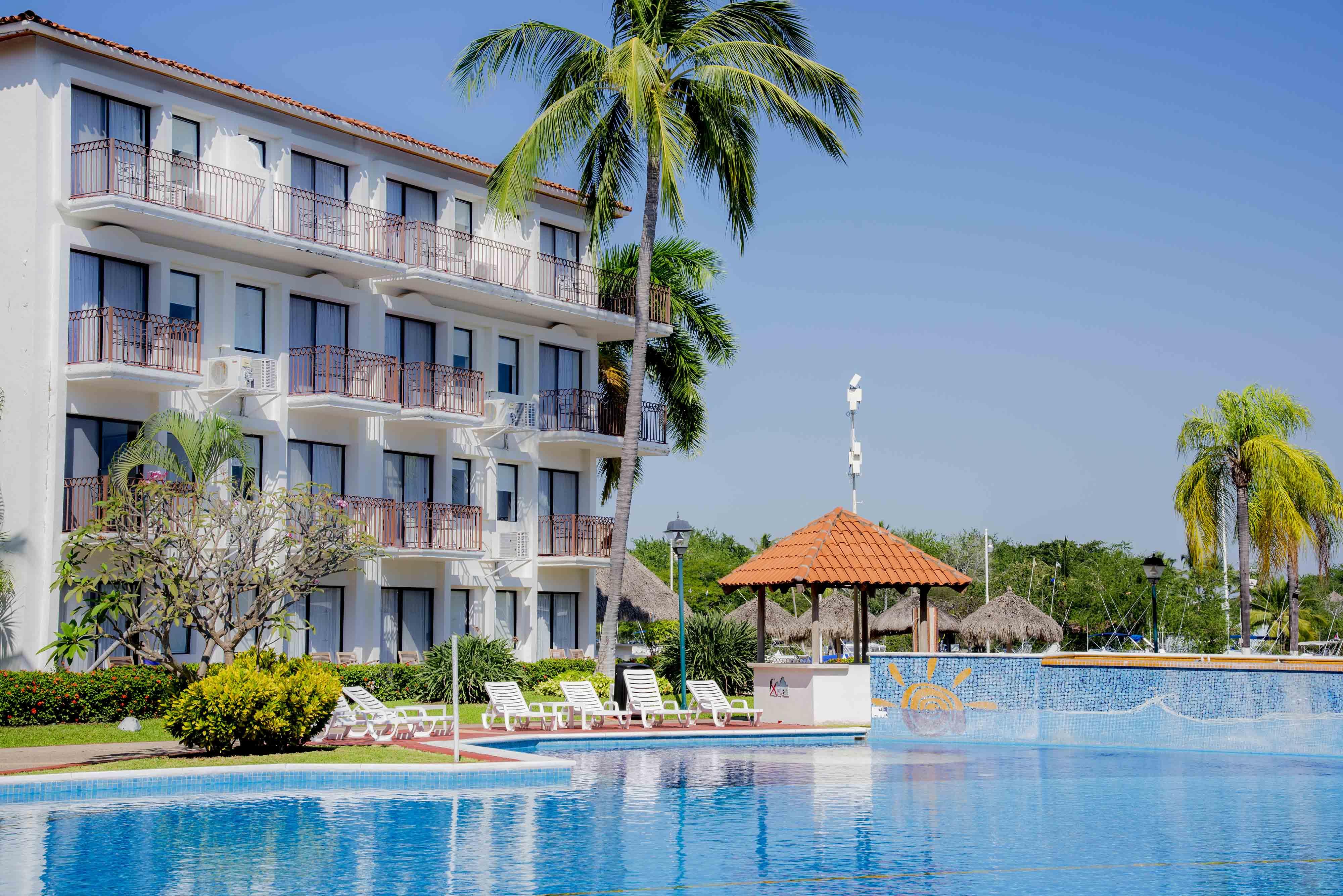 Vera Puerto Vallarta