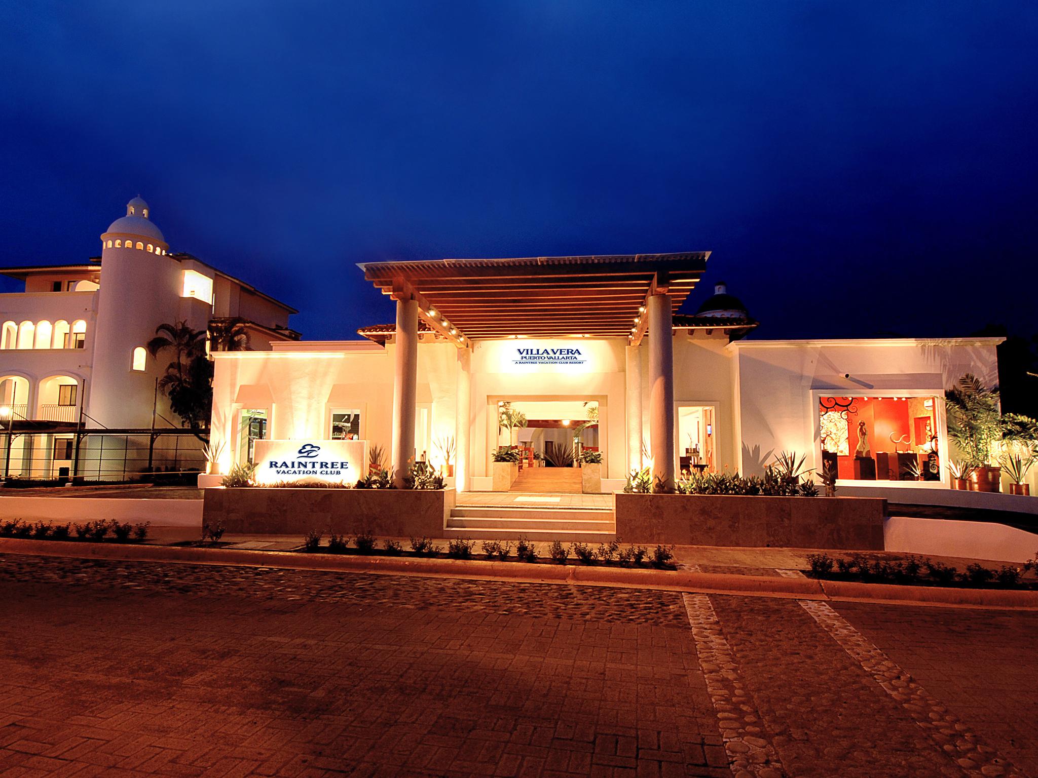 Vera Hotel 3*