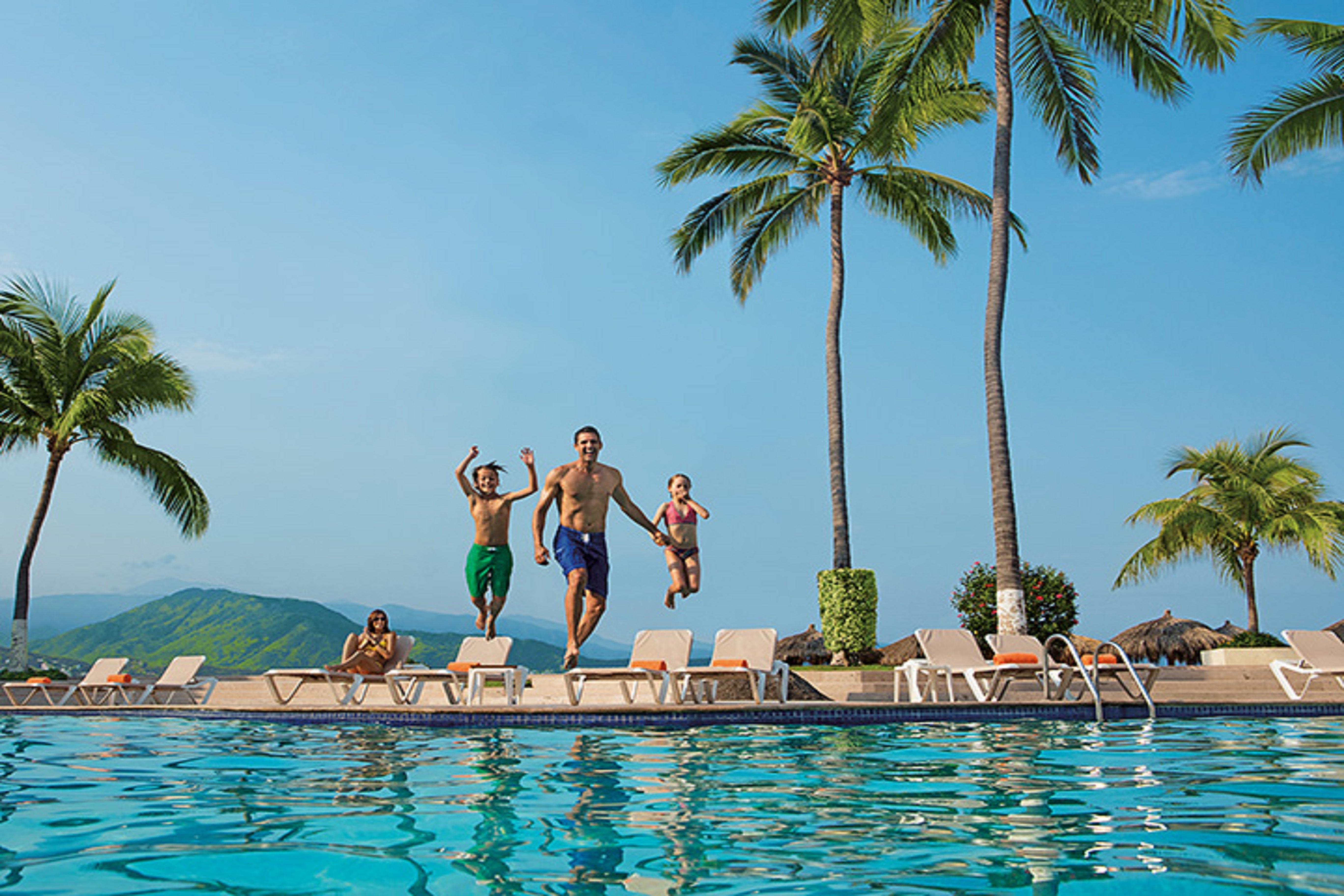 Sunscape Resort