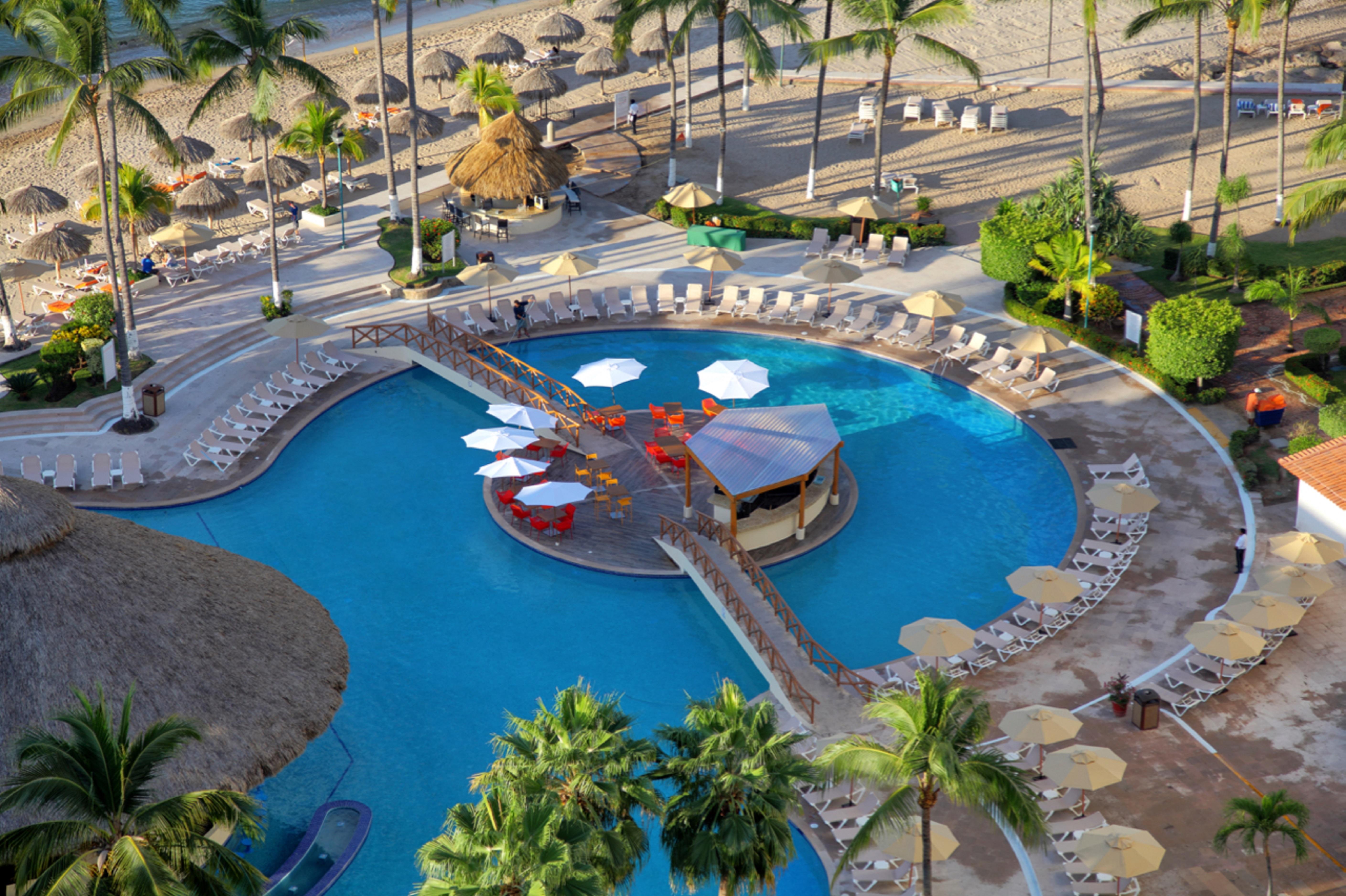Sunscape Resort