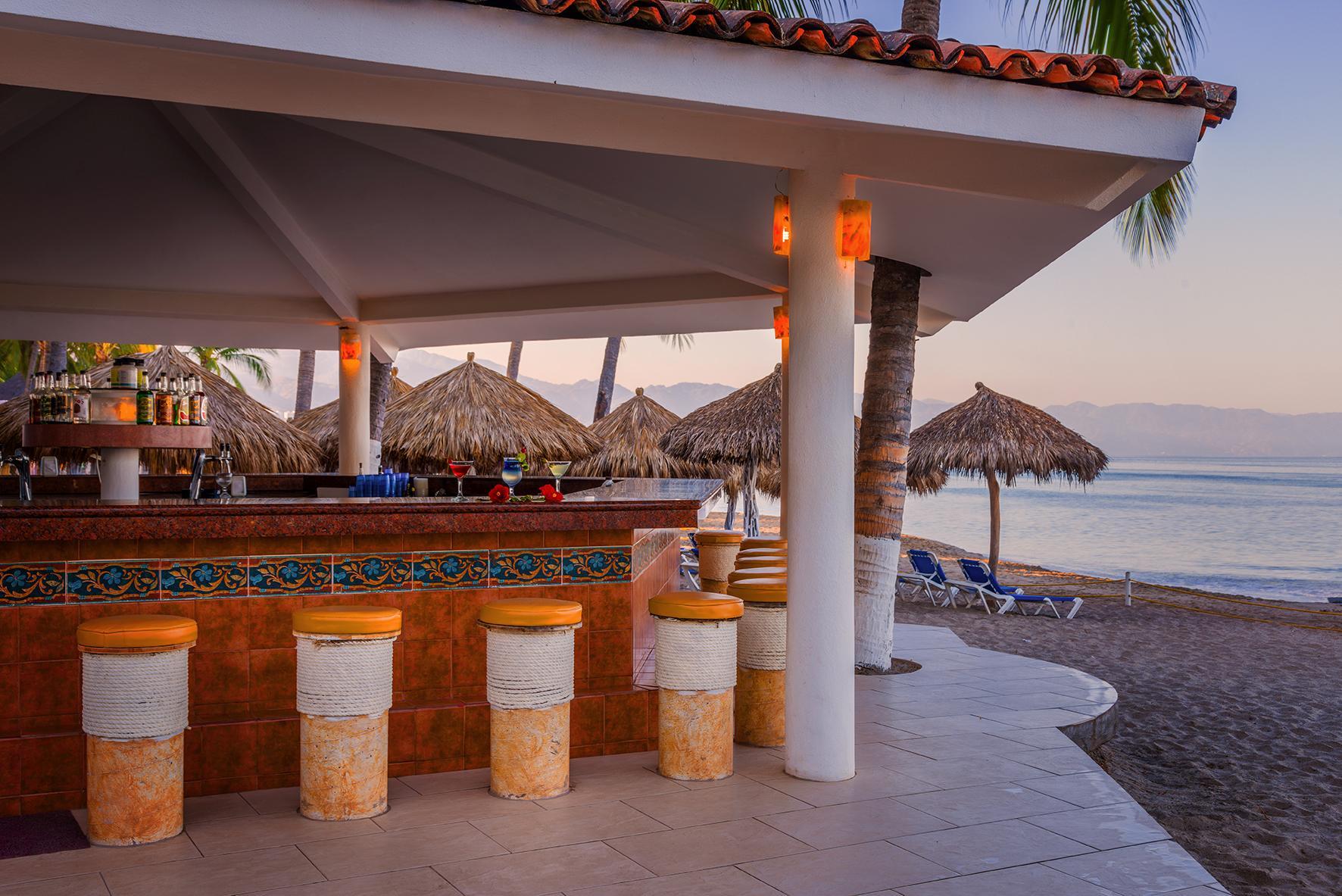 Crown Paradise Club 4*