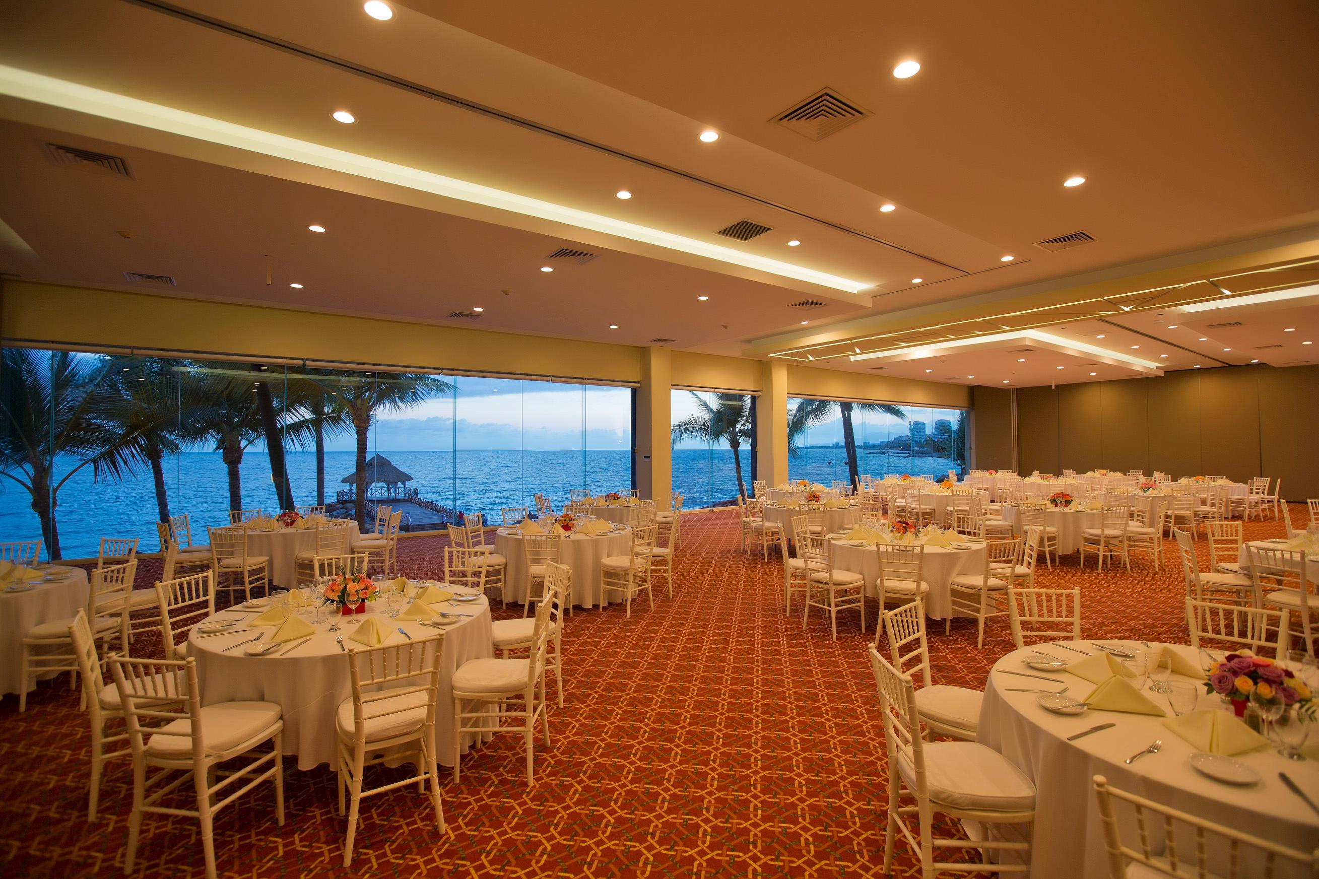 Crown Paradise Club Puerto Vallarta