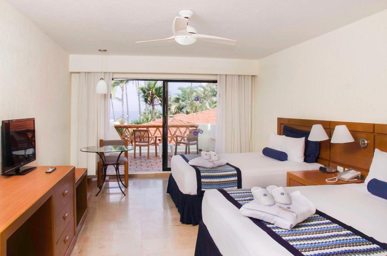 Plaza Pelicanos Grand Resort