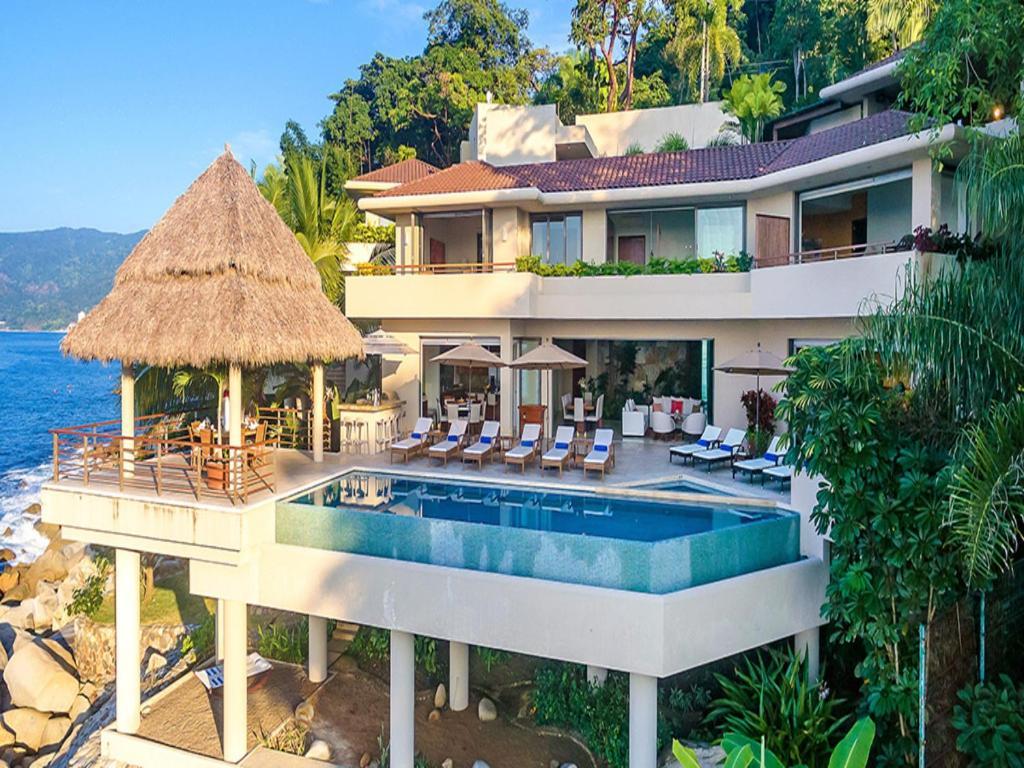 Kismet Villa *