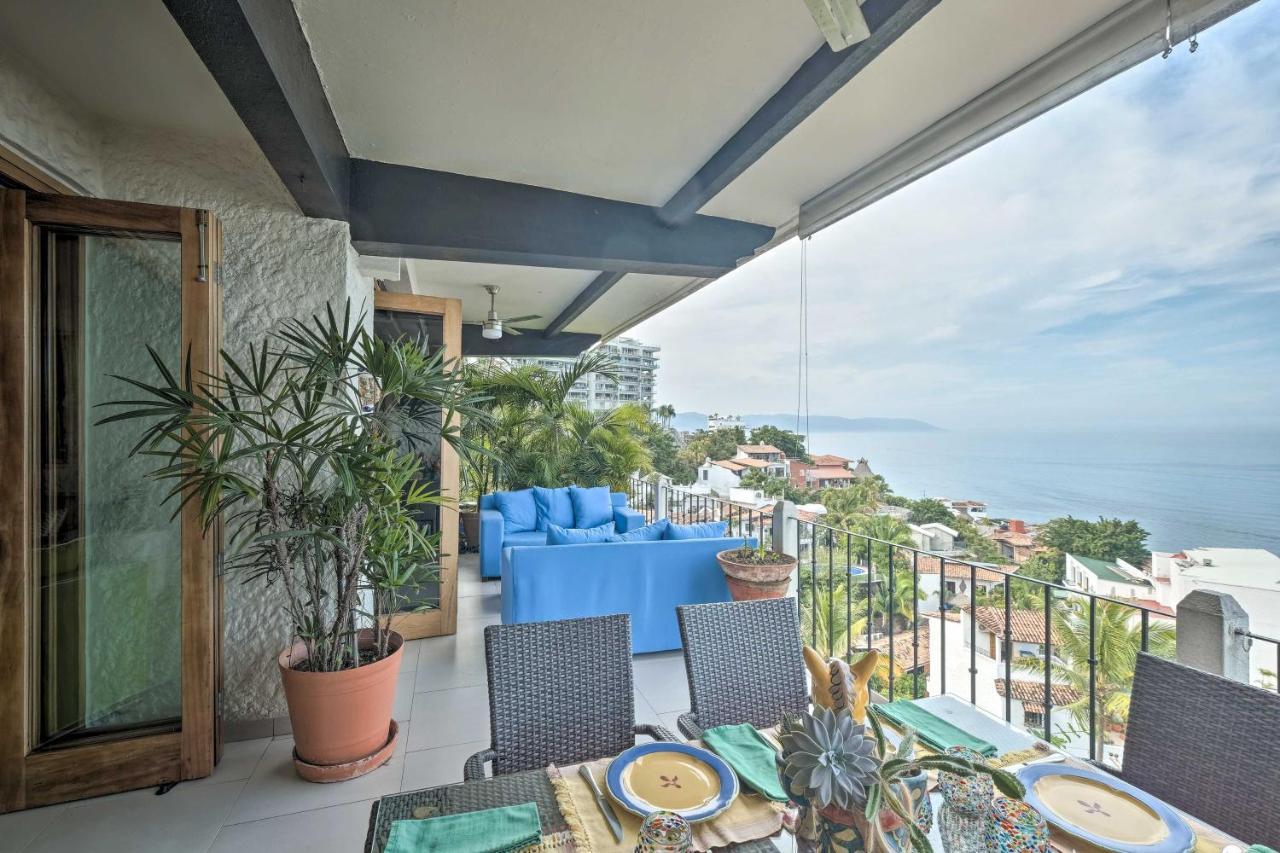 With Pool - Walk To La Playa! Apartment *