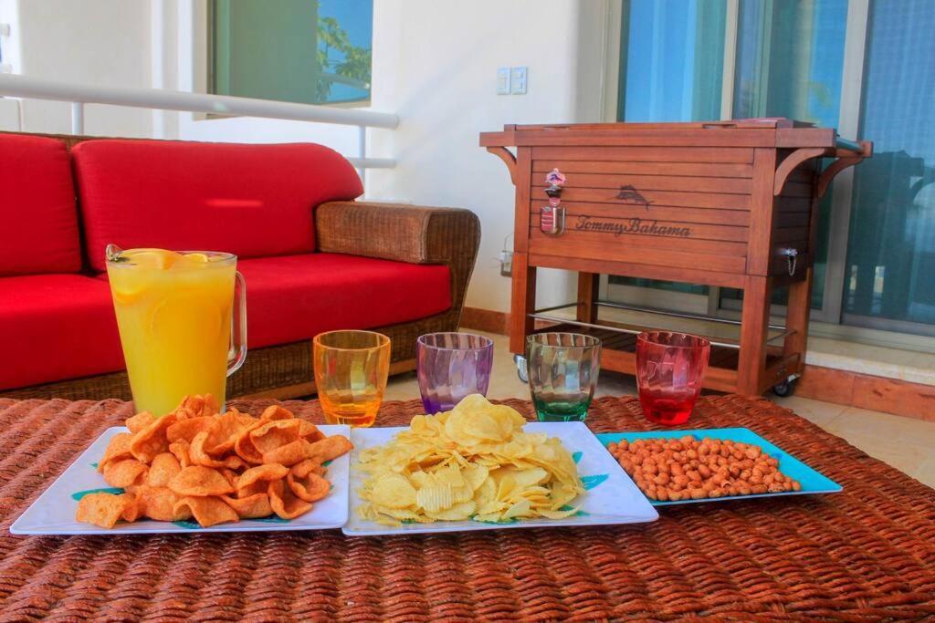 Villa Mozzafiato Private With Full Staff And Heated Pool *