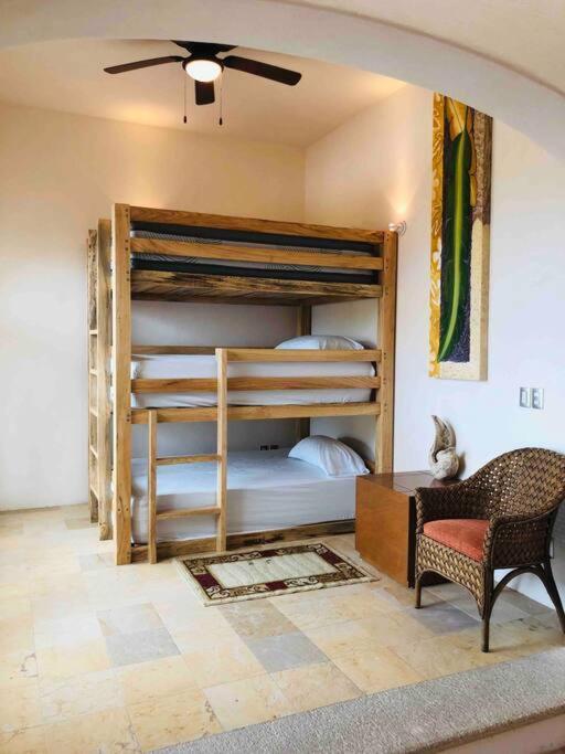 Villa Mozzafiato Private With Full Staff And Heated Pool *