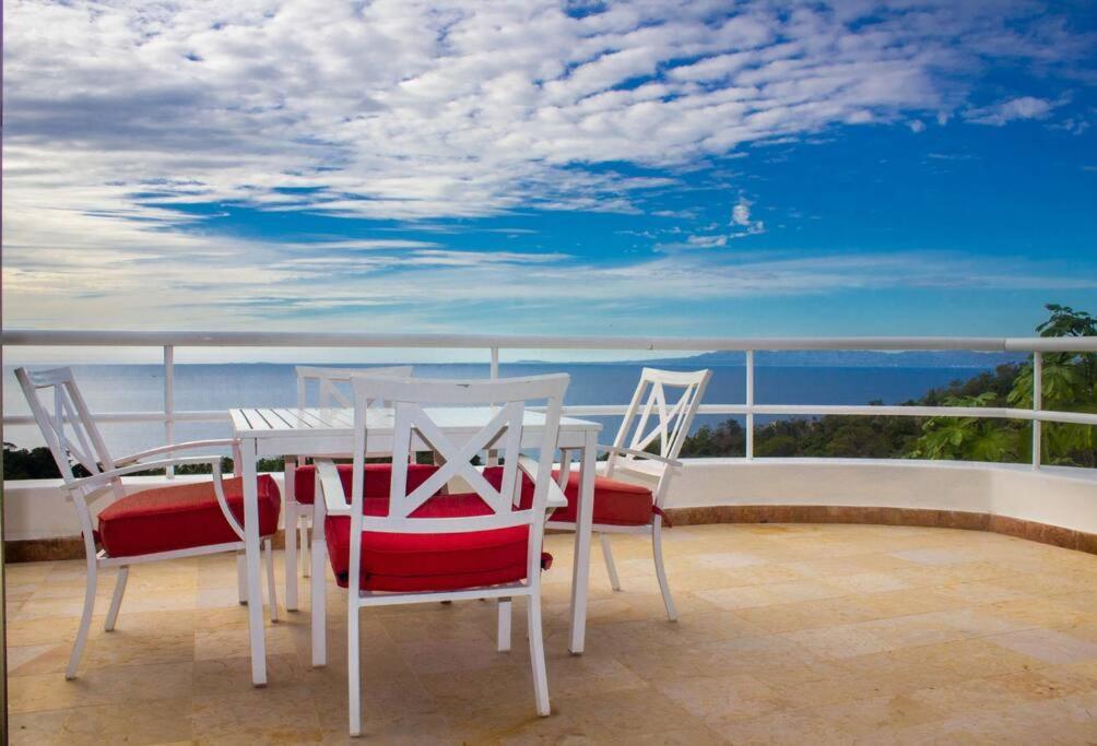 Mozzafiato Private With Full Staff And Heated Pool Villa Puerto Vallarta