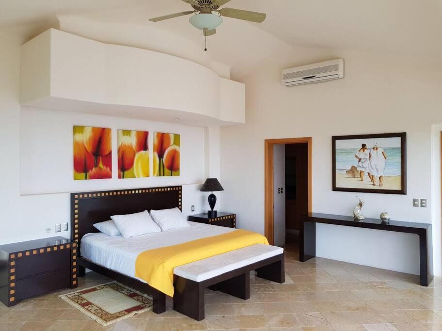 Mozzafiato Private With Full Staff And Heated Pool Villa