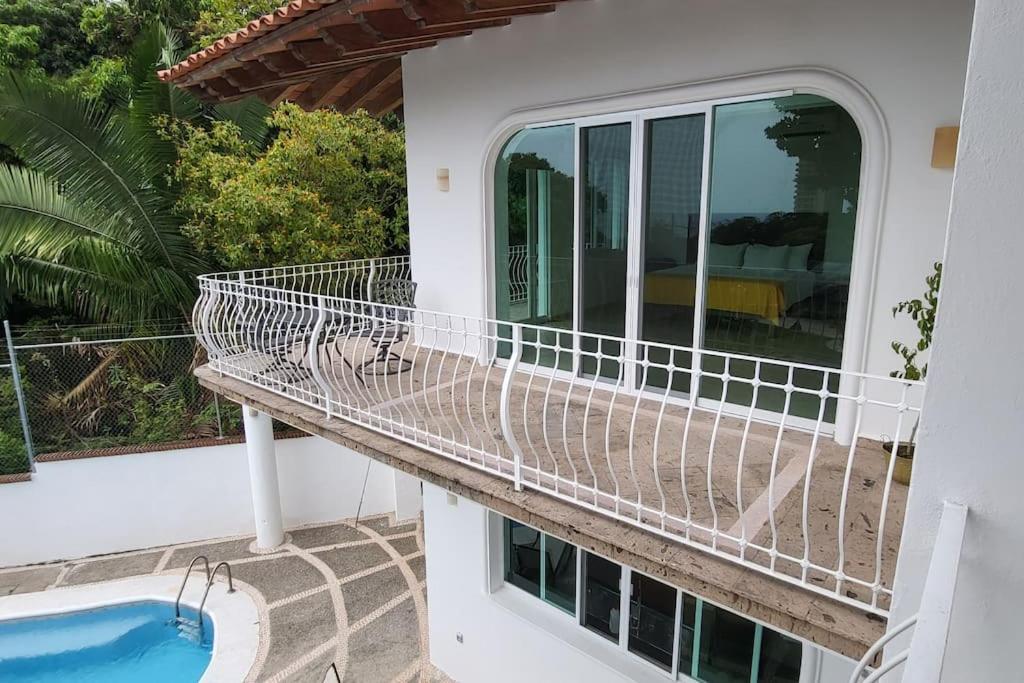 Martha Garza Blanca - Heated Pool, Chef & Full Staff Included Villa