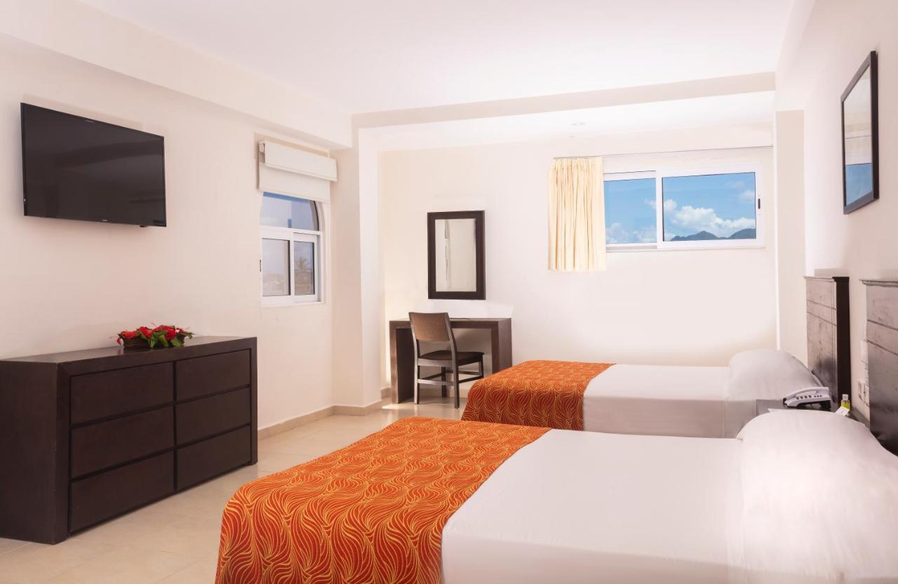 Apartment Penthouse Dos Habitaciones, Dos Banos, Vista Al Mar - Costa Club Punta Arena Puerto Vallarta