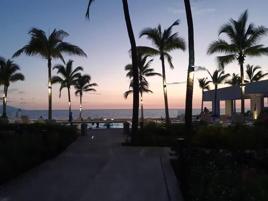 Harbor 12005 Huge Unit 2 Balconies Beachfront By Moikkarentals * Puerto Vallarta