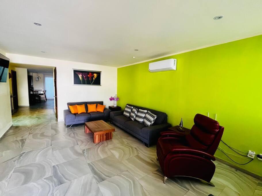 Residencia La Tia *