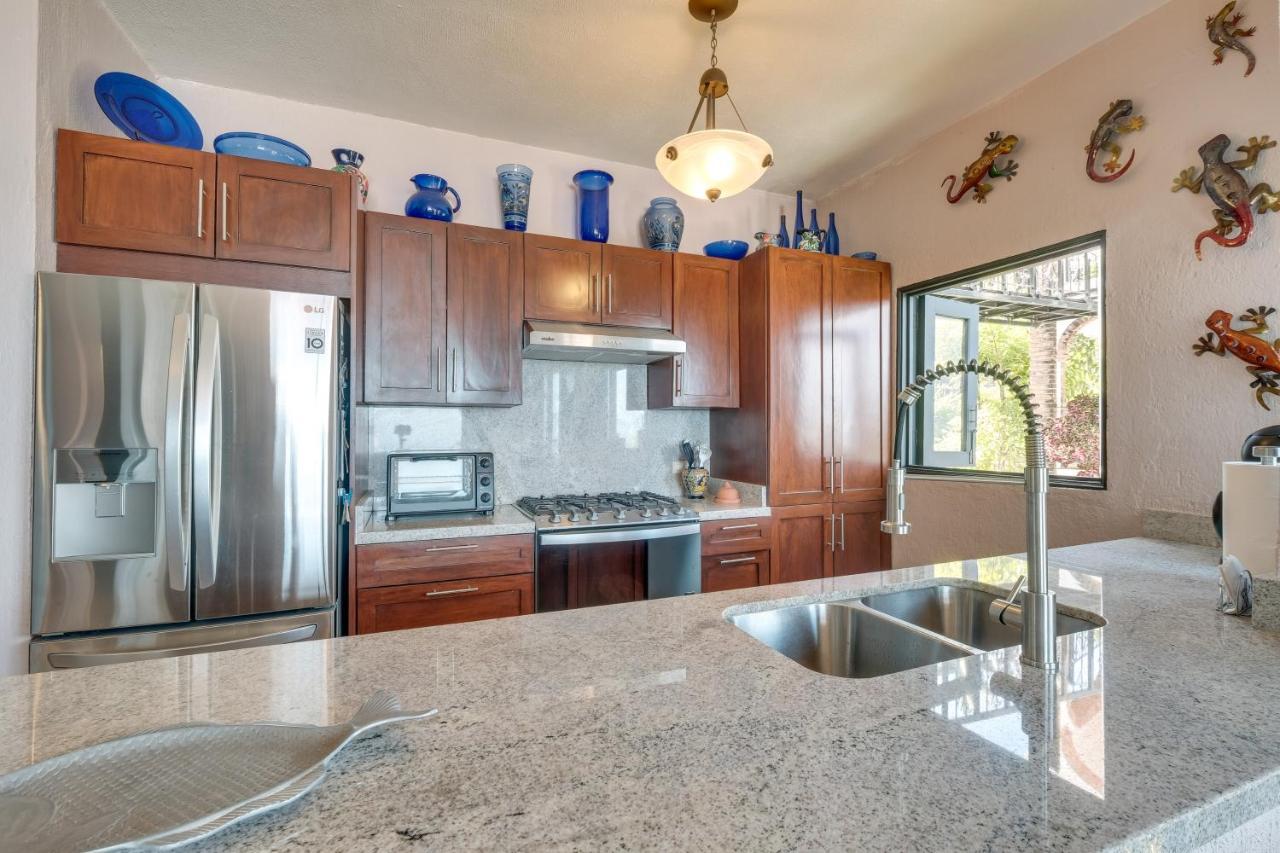 With Bay Views And Pool Access! Puerto Vallarta