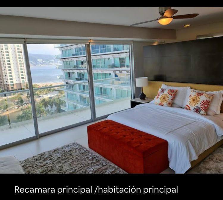 Beachfront Peninsula Apartamento
