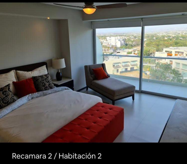 Beachfront Peninsula Apartamento *