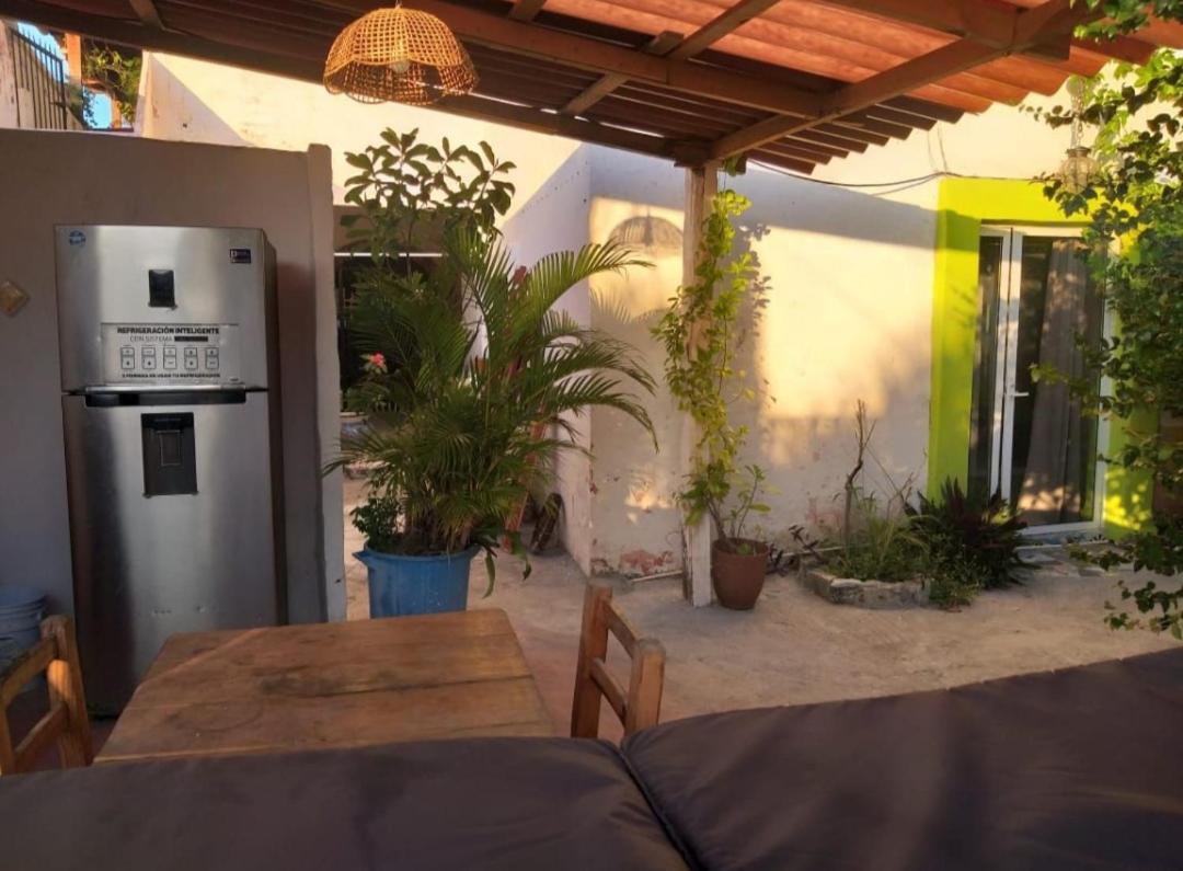 Estudio Y Terraza Con Vista Al Mar Por El Malecon