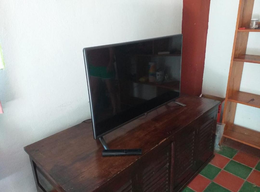 Homestay Estudio Y Terraza Con Vista Al Mar Por El Malecon