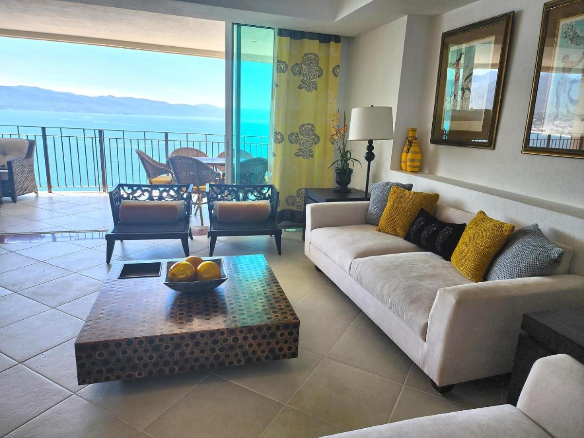 Amazing Views, Beachfront Grand Venetian Apartment