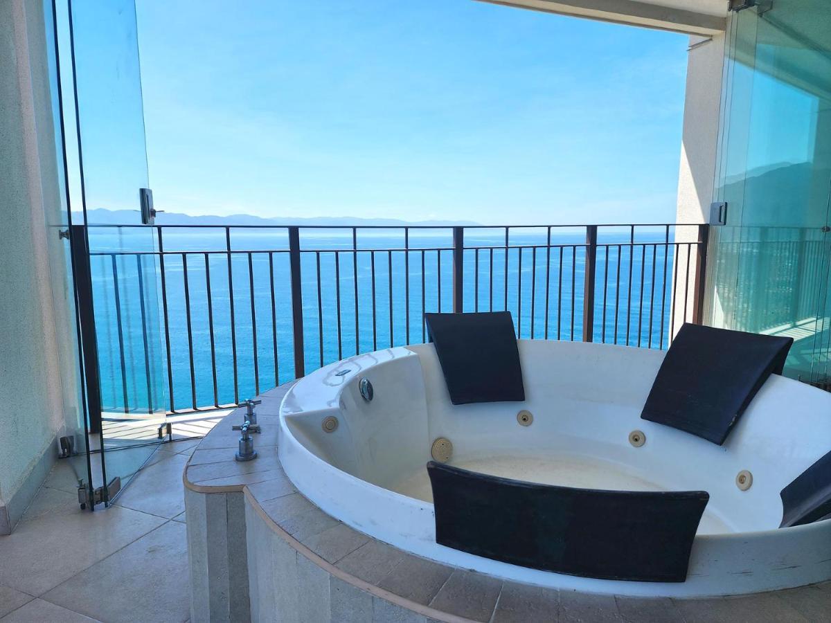 Amazing Views, Beachfront Grand Venetian * Puerto Vallarta