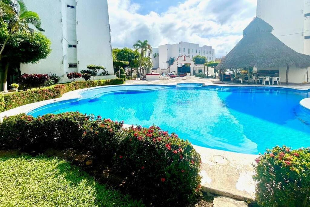 Location! W/ Pool Apartment Puerto Vallarta
