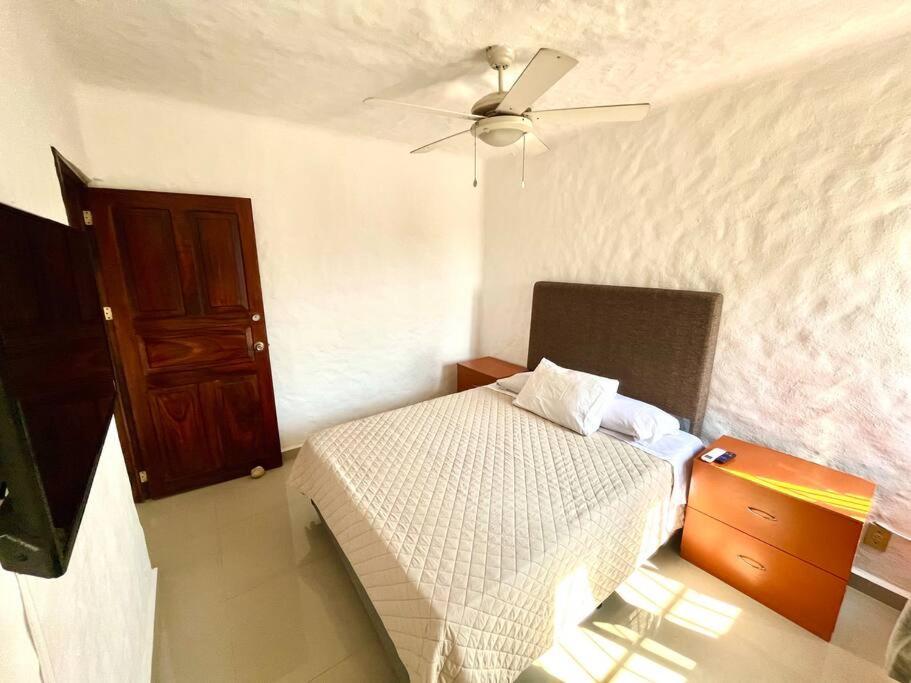 Apartment Location! W/ Pool
