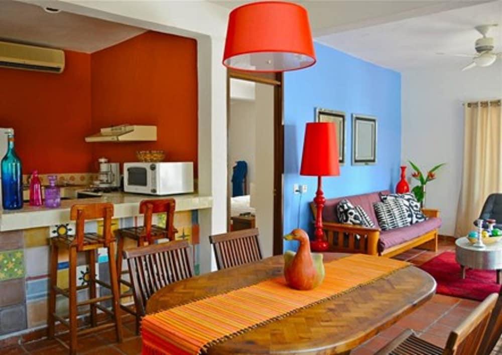 Mercedes Petit Hotel-adults Only 3* Puerto Vallarta