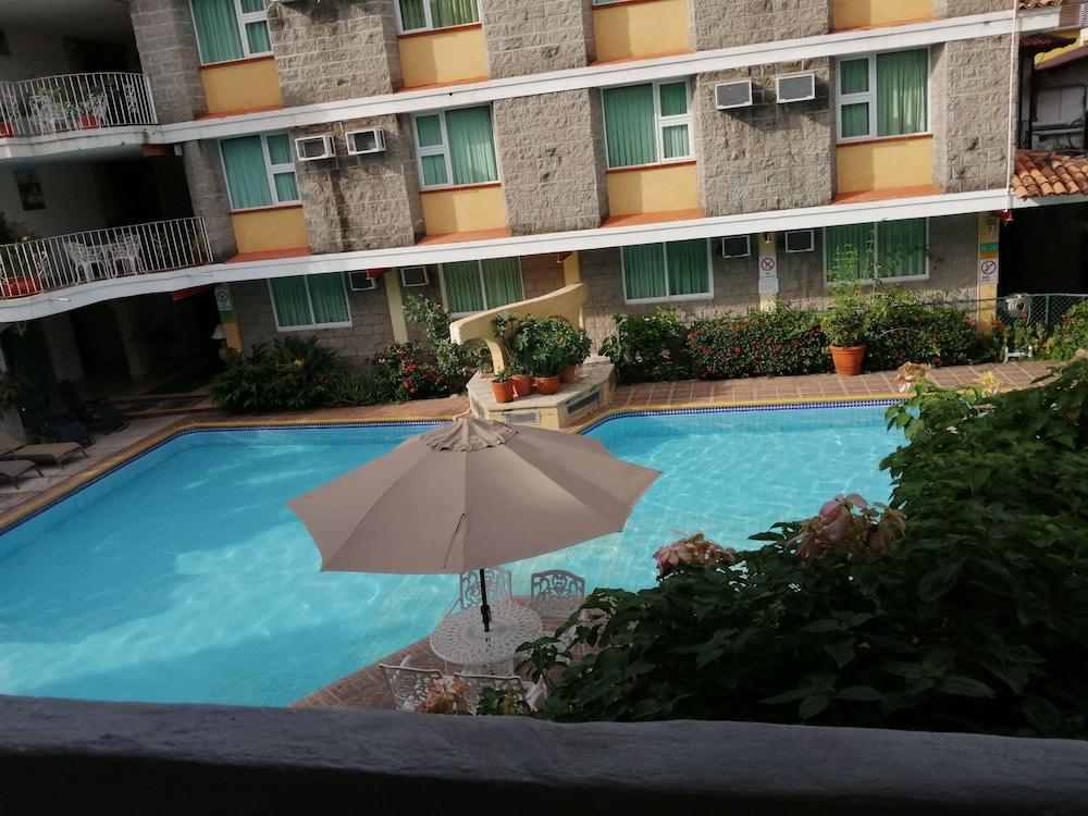 Hotel Vallartasol 3*