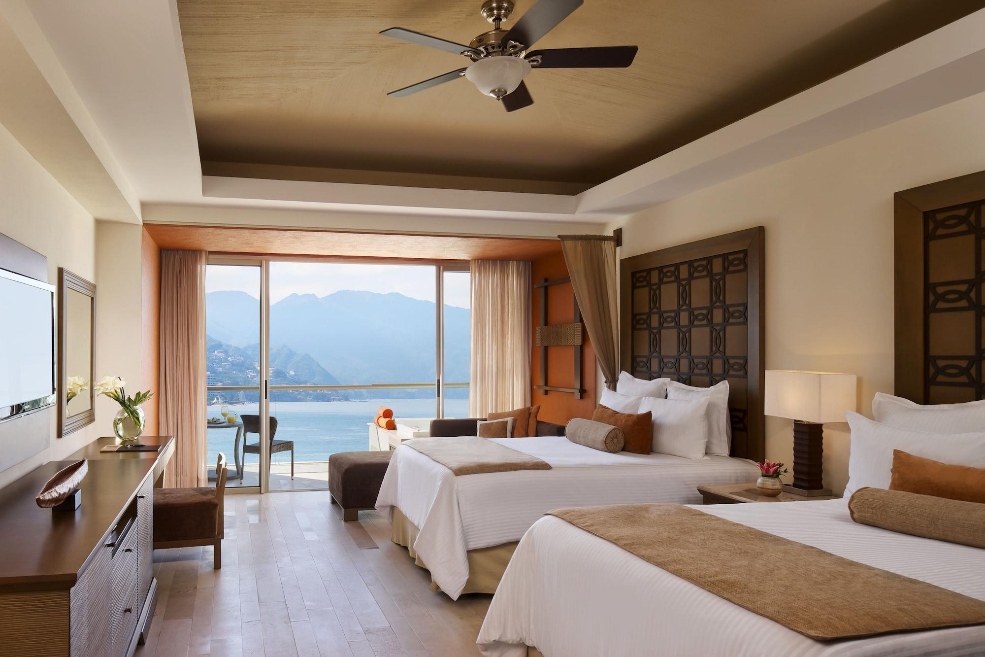 Resort Dreams Vallarta Bay & Puerto Vallarta