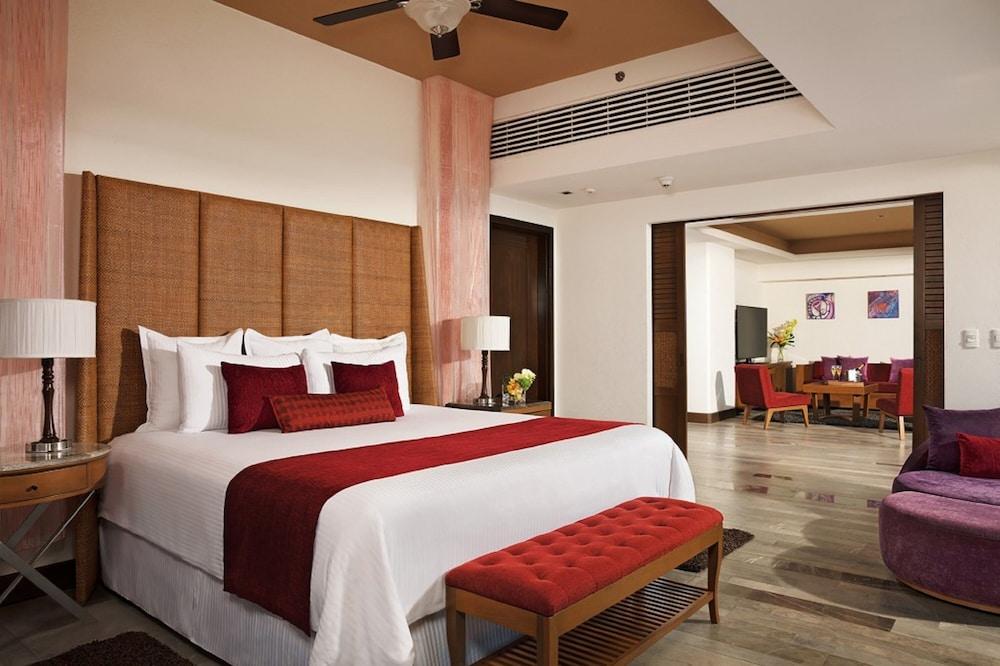 Dreams Vallarta Bay & 5*