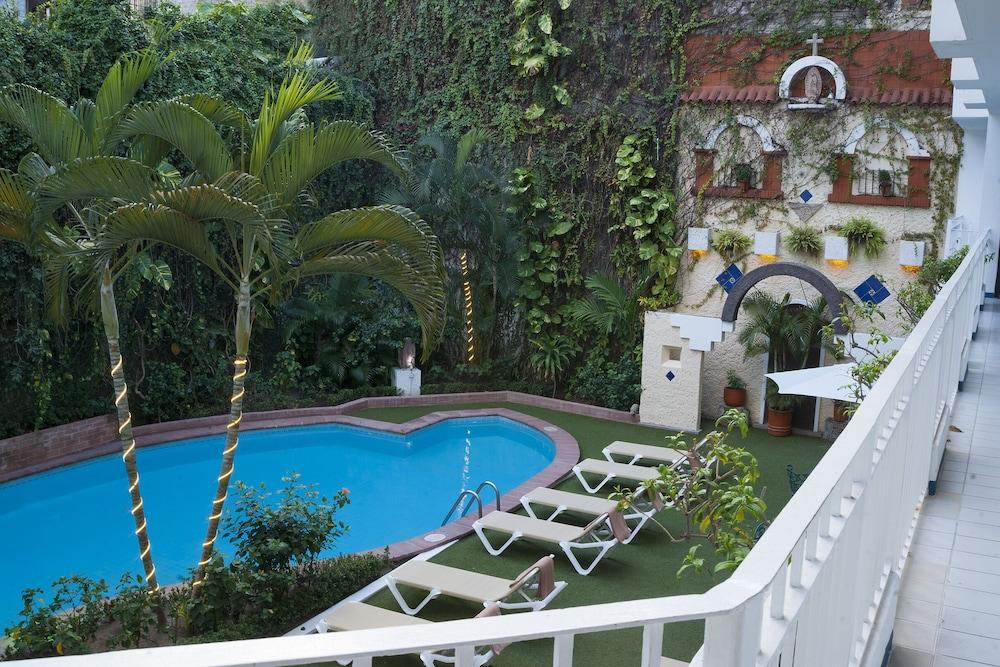 Hotel Arcos Puerto Vallarta