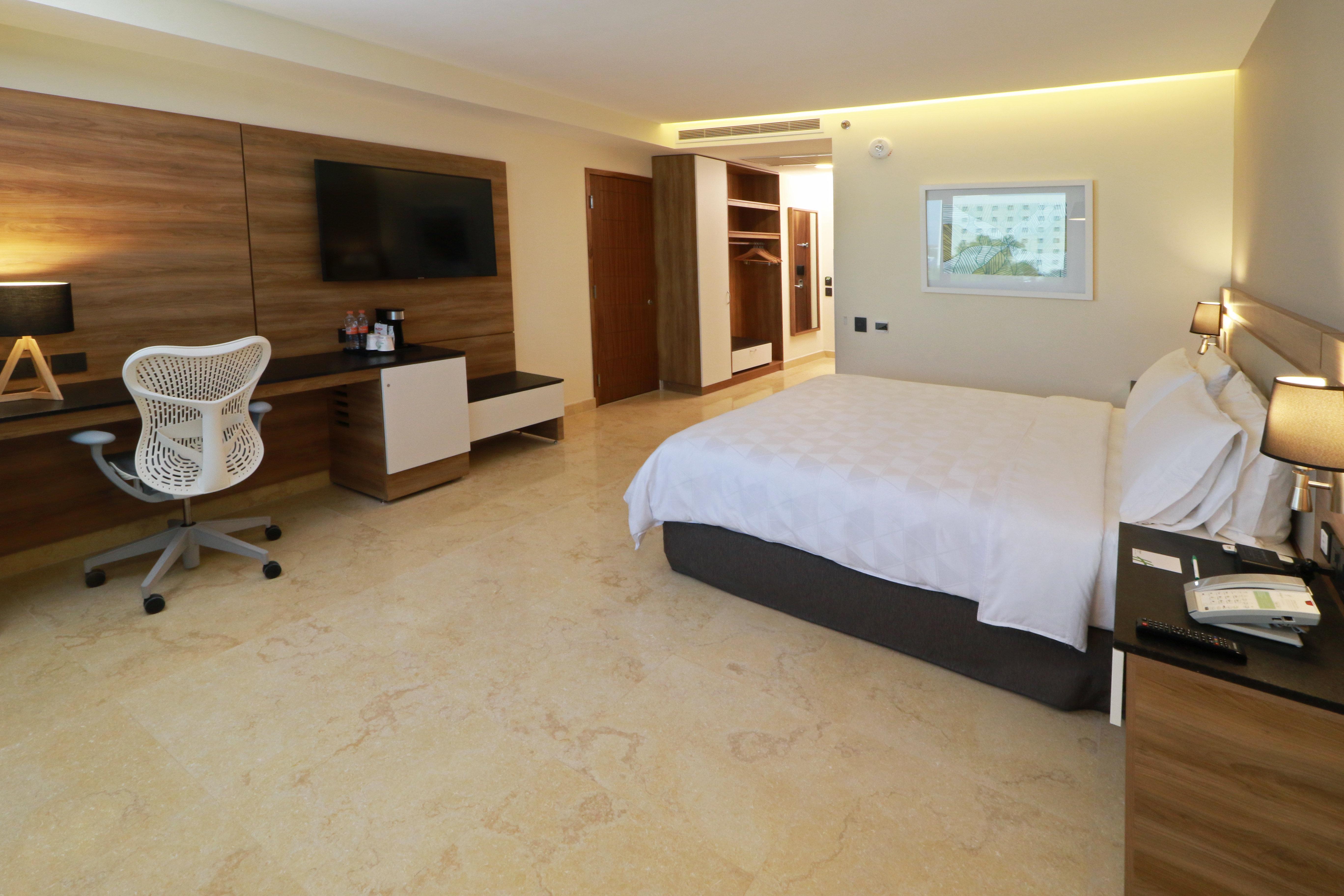 Hotel & - Marina & Golf By Ihg