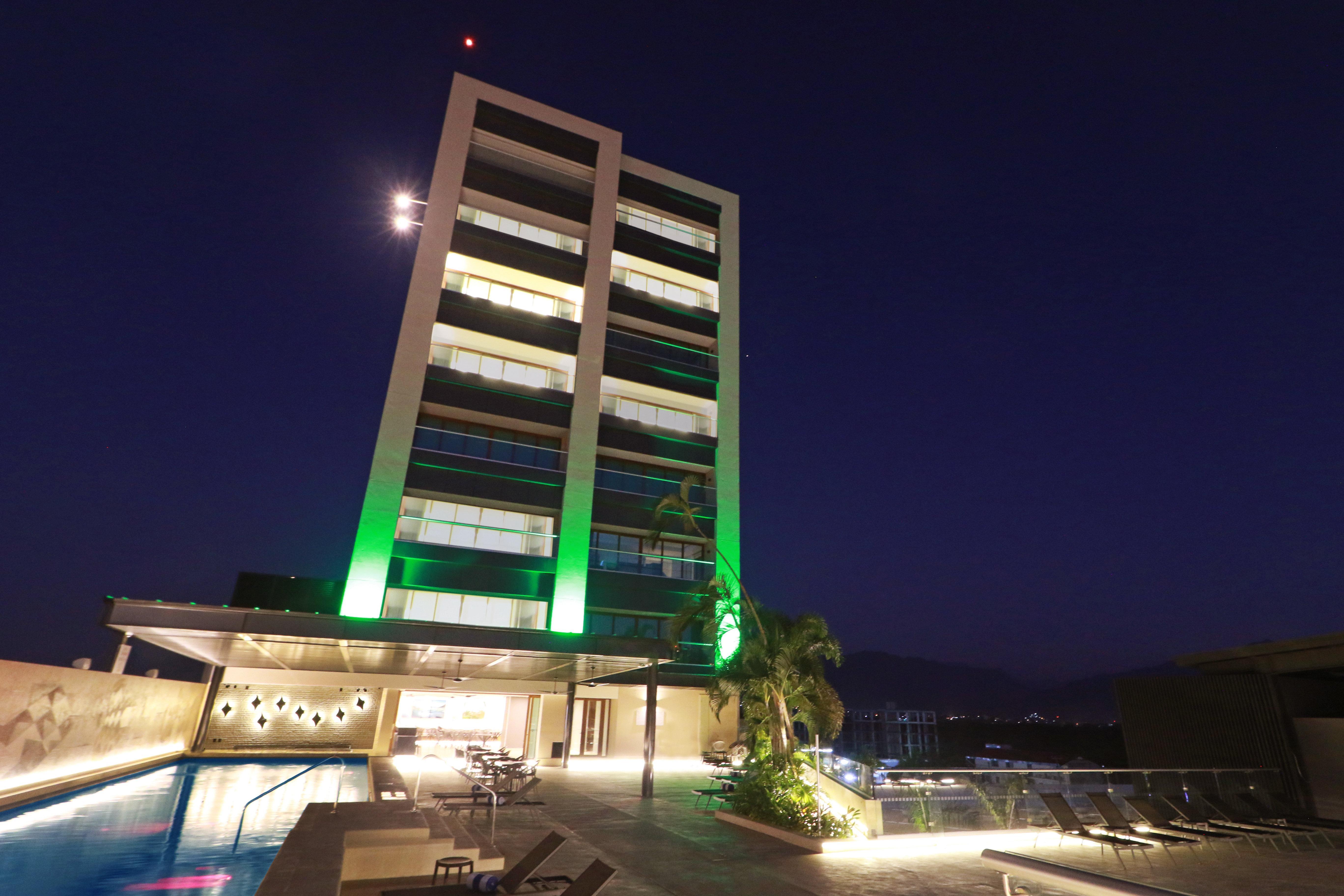 & - Marina & Golf By Ihg Hotel