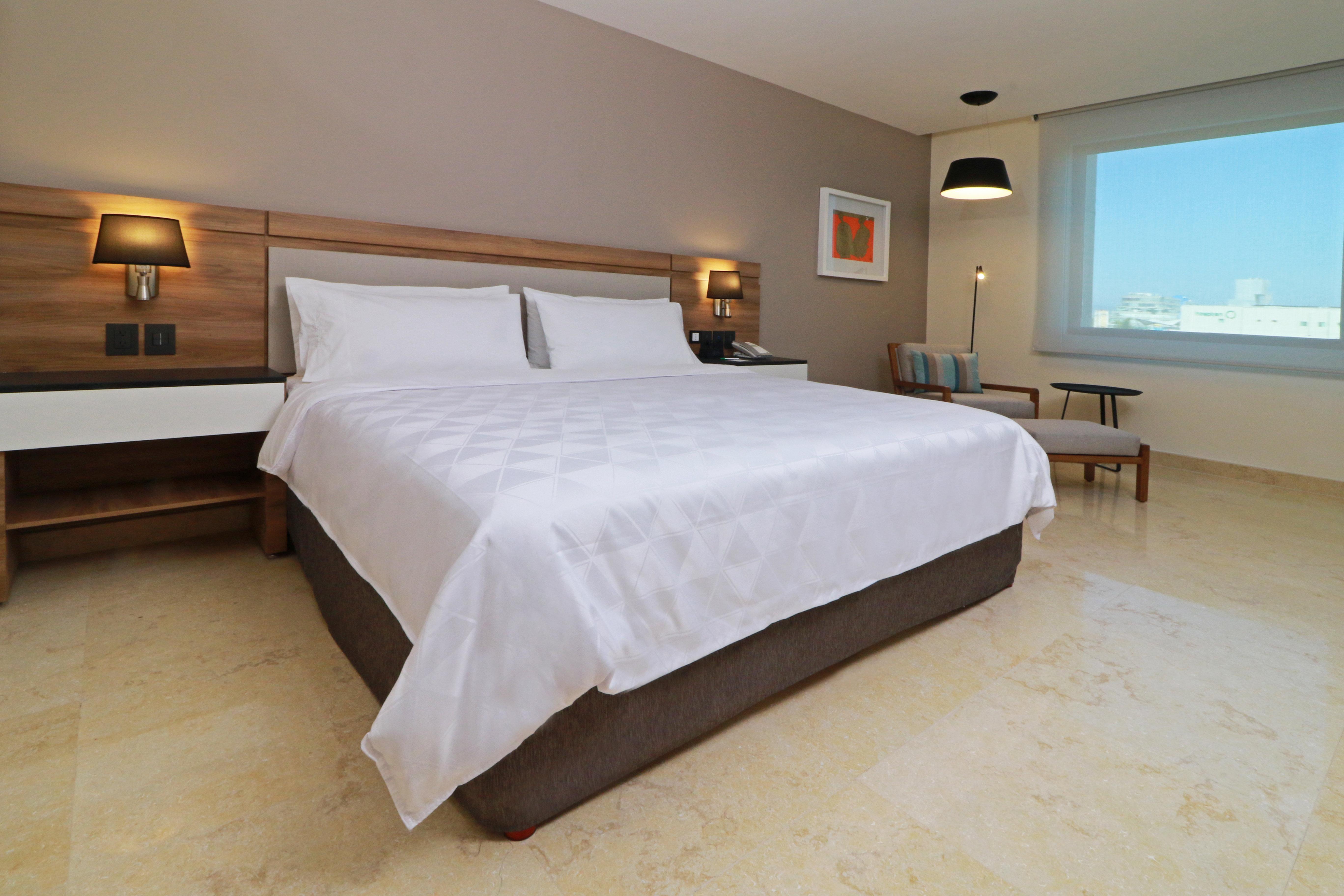 Hotel & - Marina & Golf By Ihg