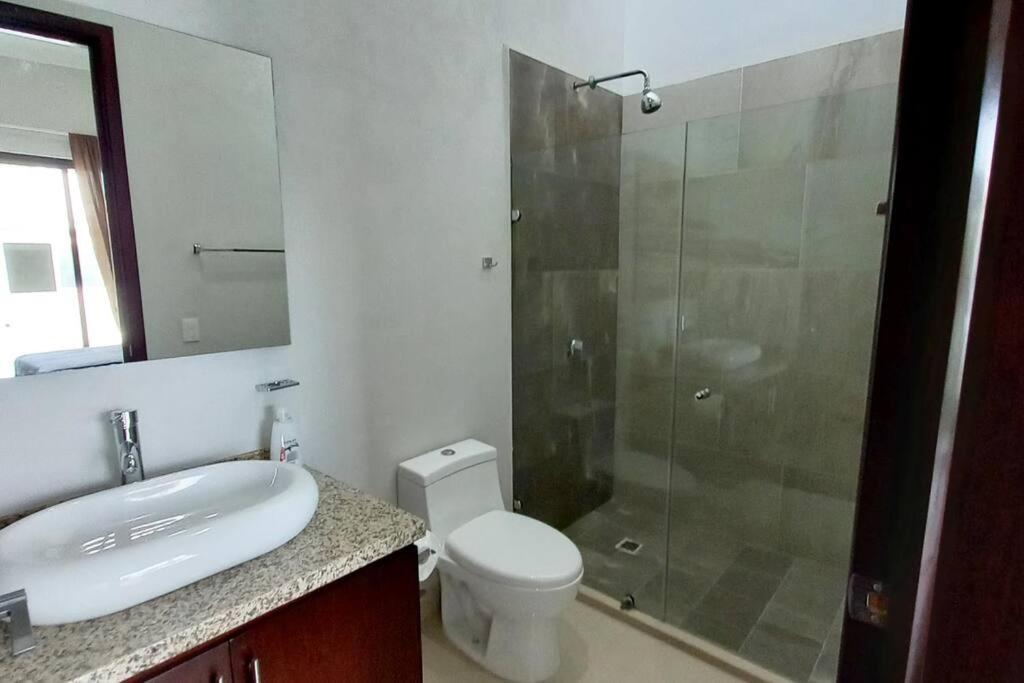 New 4 Bedroom House Sleeps 16 Pool, Bbq And More! Сasa de vacaciones *