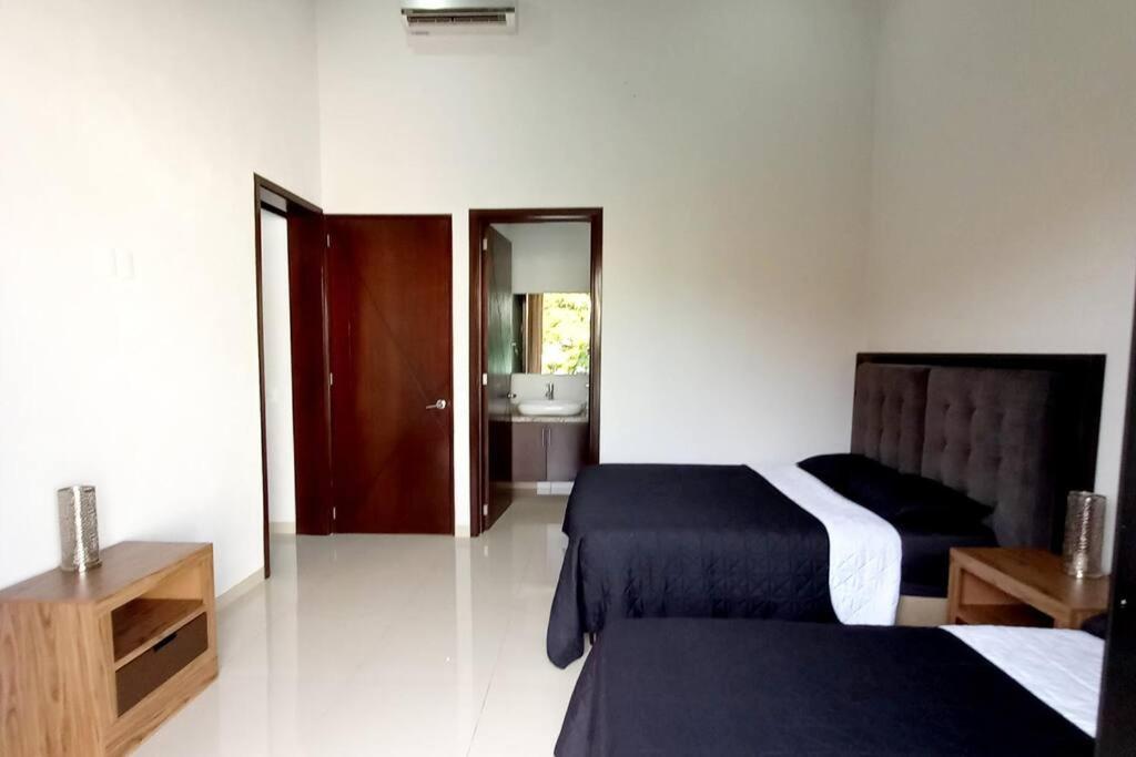 New 4 Bedroom House Sleeps 16 Pool, Bbq And More! Сasa de vacaciones Puerto Vallarta