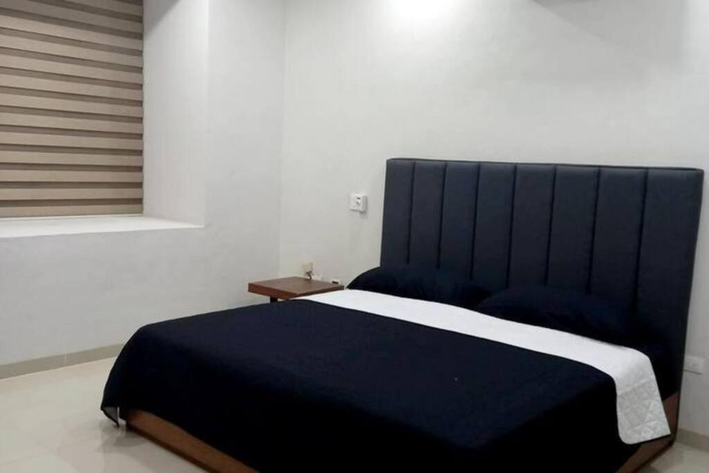 New 4 Bedroom House Sleeps 16 Pool, Bbq And More! Сasa de vacaciones *