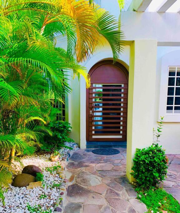 Villa Casa Canto Marina 21 Up To 14 Guest 7 Brm